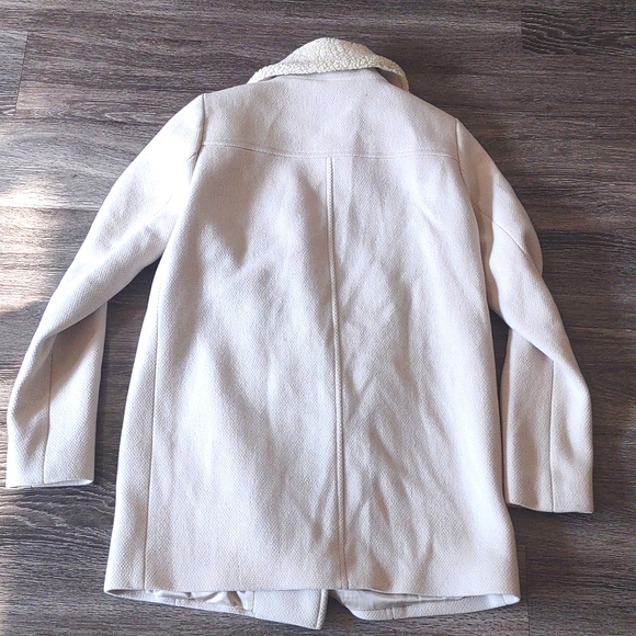 Zip-Up Wool Coat - Picture 2 of 5